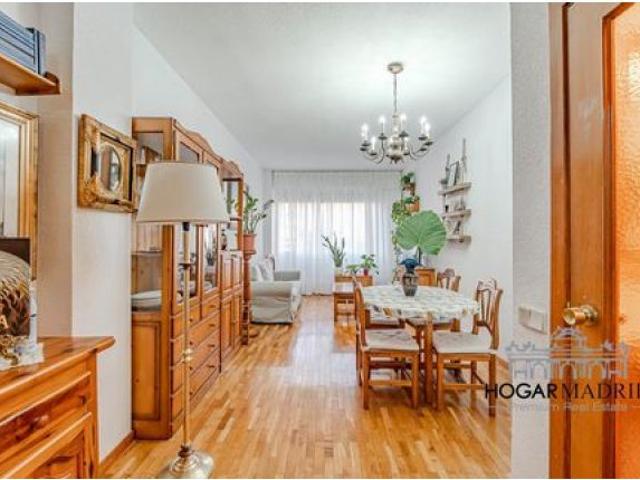 Piso en venta en Tetuán, Madrid
