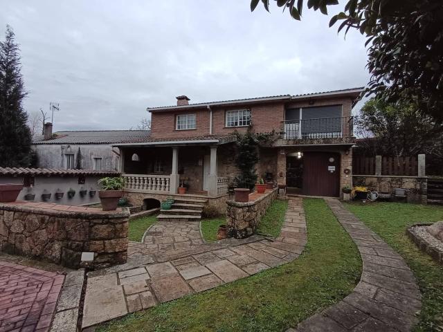 Casa en venta en Vilagarcía de Arousa, O Salnés