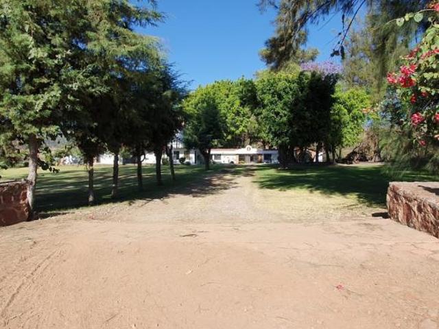 Terreno en venta en Villa Guerrero, Estado de México