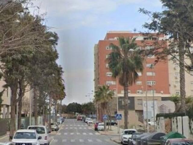 Garaje en venta en Nueva Almería, Almería