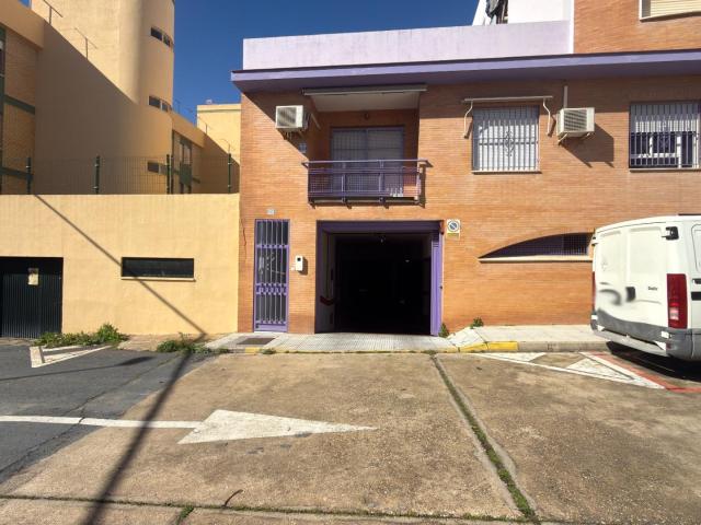 Garaje en venta en Comarca Metropolitana de Huelva, Andalucía