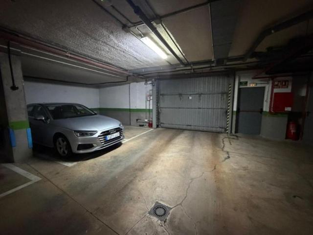 Garaje en venta en Parla, Madrid