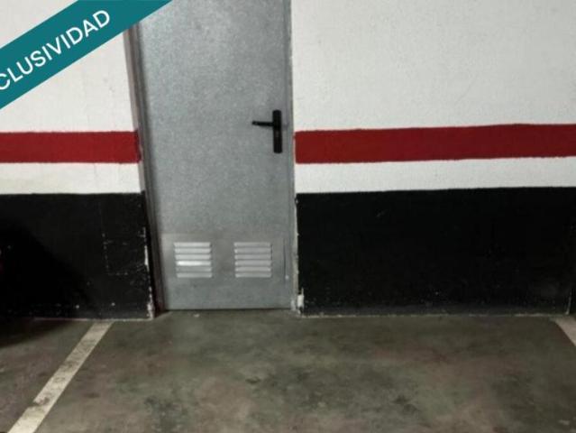 Garaje en venta en Paterna, Valencia