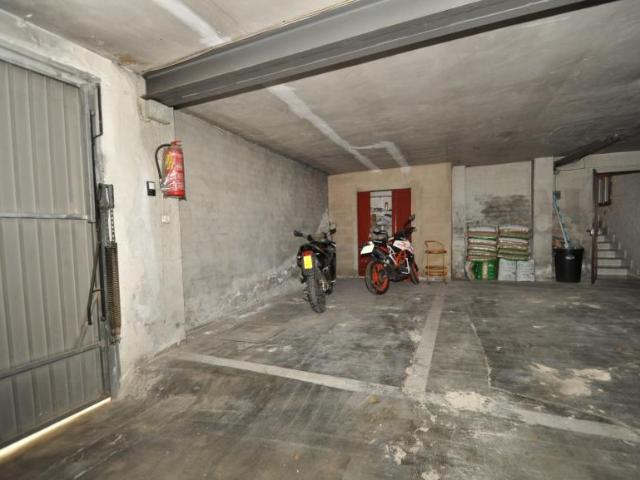 Garaje en venta en El Pinós