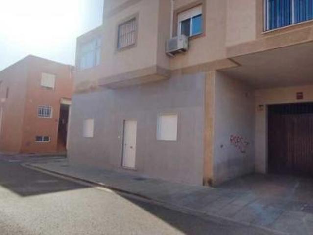 Garaje en venta en Retamar, Almería