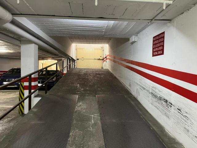 Garaje en venta en Sevilla, Andalucía