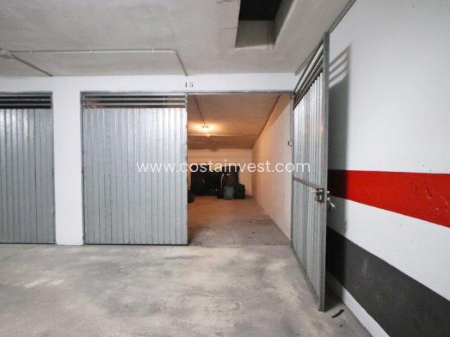 Garaje en venta en Torrevieja, Alicante