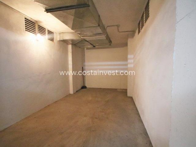 Garaje en venta en Torrevieja, Alicante