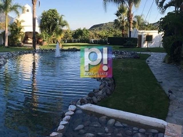 Edificio en venta en Tepoztlán