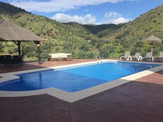 Casa en alquiler en Almogía