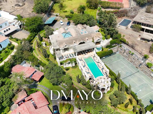 Casa venta en Las Casuarinas, Santiago de Surco