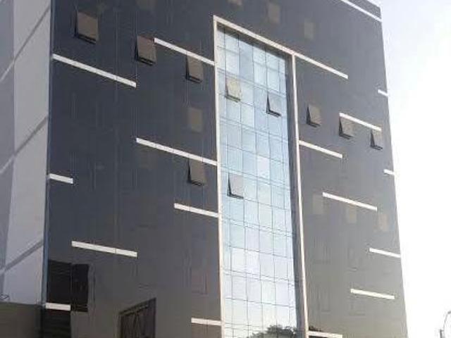 VENTA MODERNA OFICINA