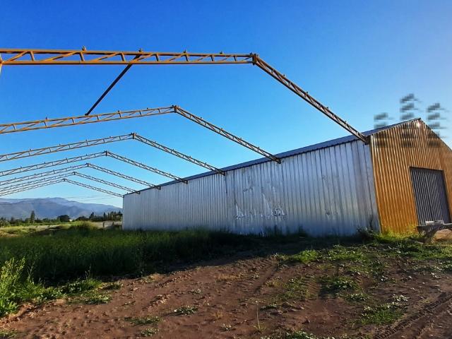 Venta o Arriendo Bodega entre Rosario y Rengo