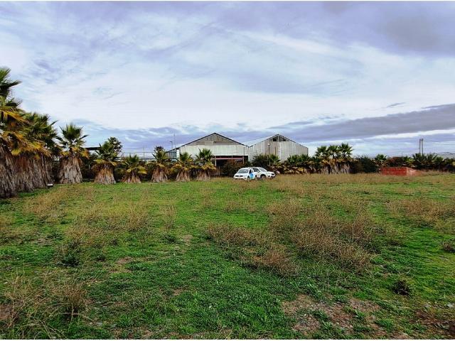 Venta oficinas y galpón sector Santa Julia