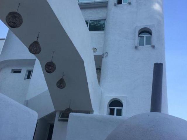 Venta oportunidad para inversionistas a Puerta cerrada con muebles Torre de 5 niveles en Manzanillo