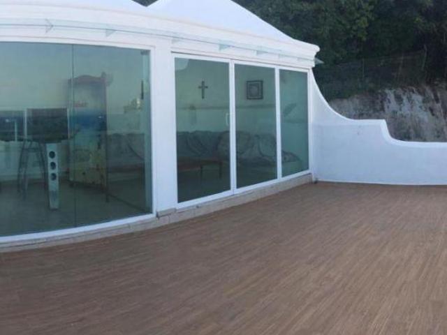 Venta oportunidad para inversionistas a Puerta cerrada con muebles Torre de 5 niveles en Manzanillo