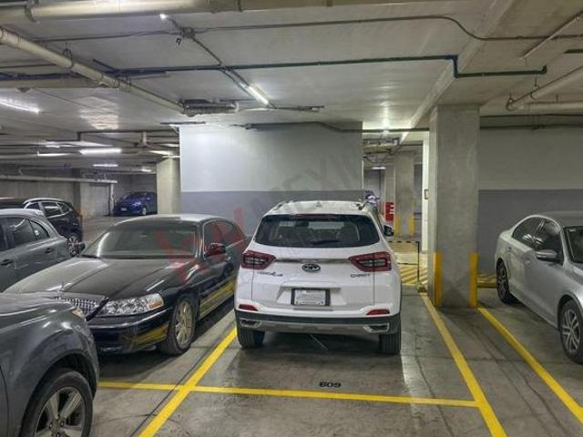 Venta Penthouse Moderno en Lomas del Chamizal con Roof Garden Privado ¡Imperdible!