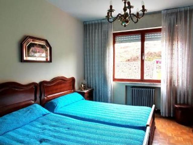 Piso en venta en Bimenes, Asturias