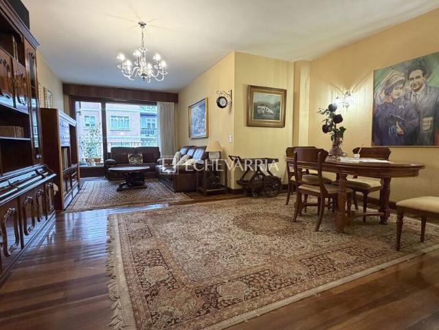 Piso en venta en Areeta, Getxo