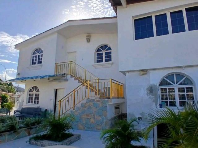 Casa en venta en Vargas