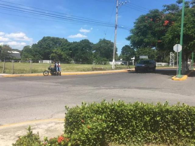 Terreno en venta en Comalcalco, Tabasco
