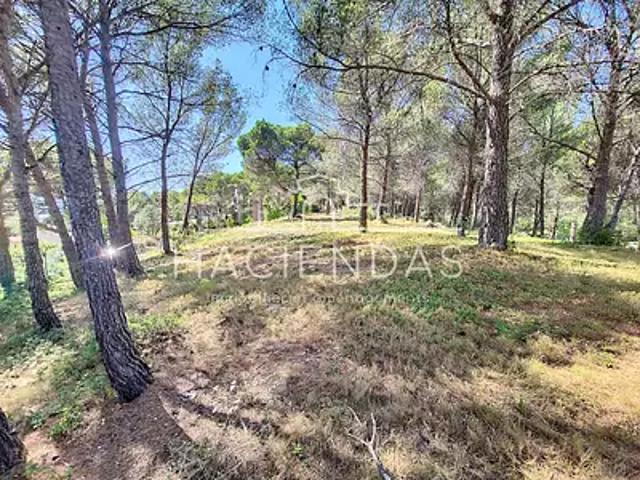 Terrain vente à Aix-en-Provence, Ventabren