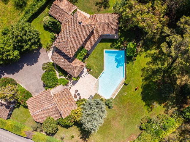 Maison vente à Aix-en-Provence, Le Tholonet
