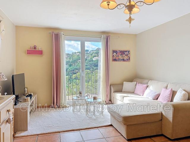 Appartement vente à Arrondissement de Draguignan, Grimaud