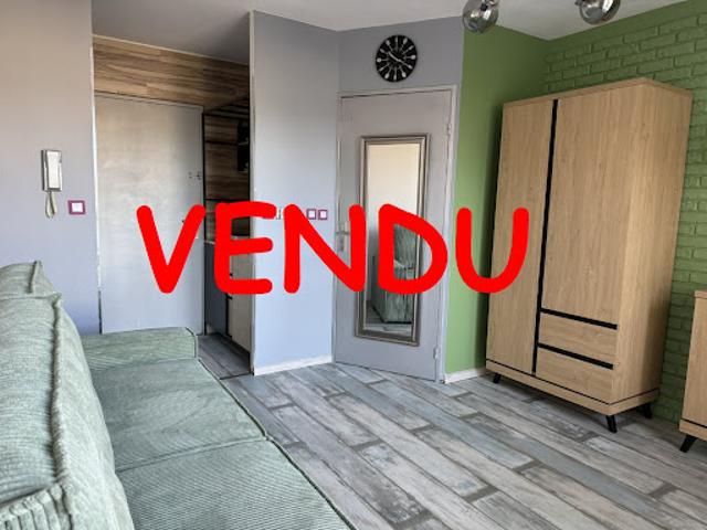Appartement vente à Parking Place du Martroi, Orléans