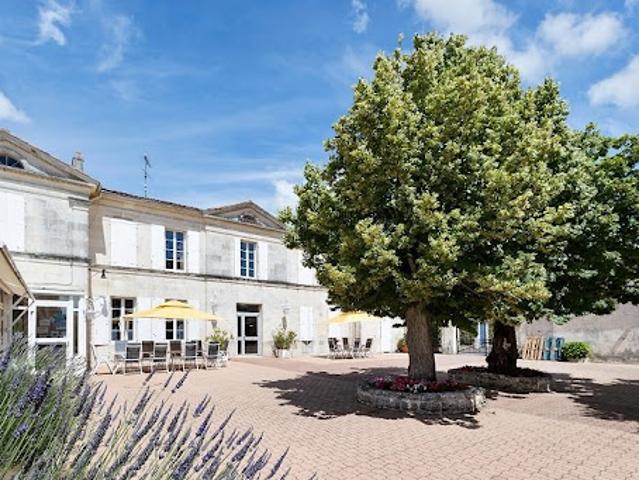 Appartement vente à Saintes, Trizay