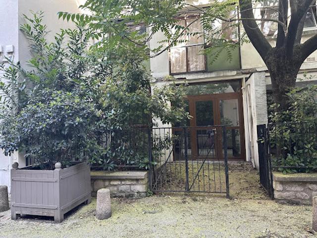 Local Commercial vente à Nanterre, Neuilly-sur-seine
