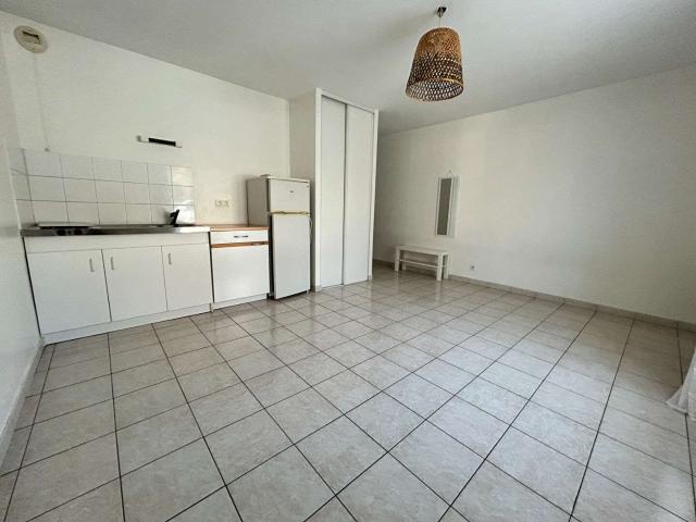 Studio vente à La Roche-sur-Yon, La Roche-sur-yon