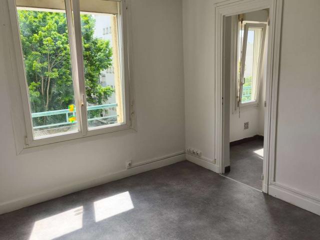 Studio vente à Lorient, Bretagne