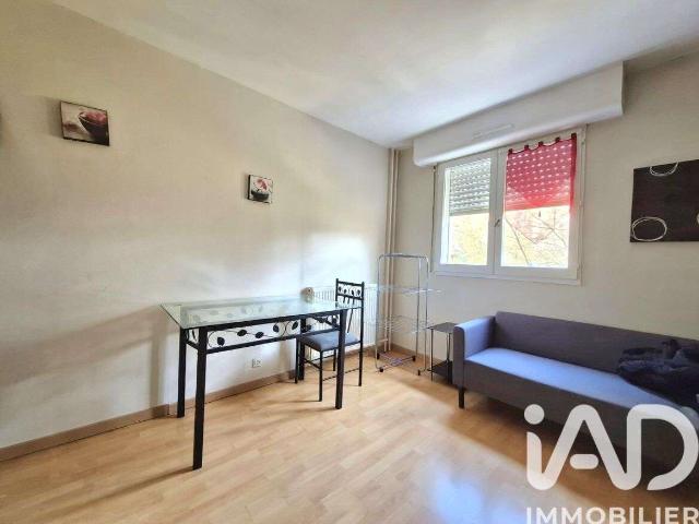 Appartement vente à Charleville-Mézières, Prix-lès-mézières