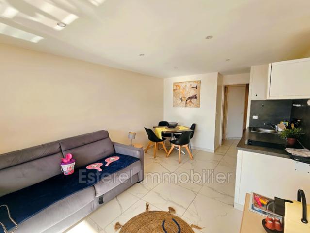 Appartement vente à Arrondissement de Draguignan, Saint-raphaël