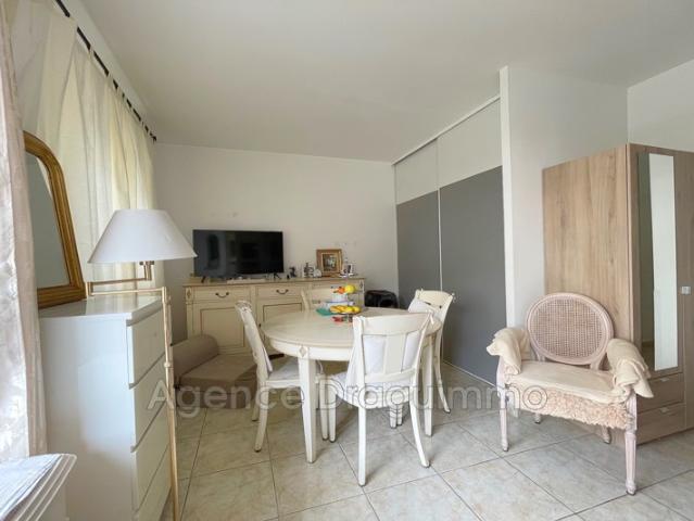 Appartement vente à Arrondissement de Draguignan, Châteaudouble