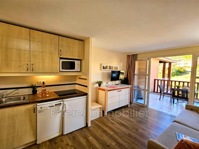 Appartement vente à Arrondissement de Draguignan, Saint-raphaël