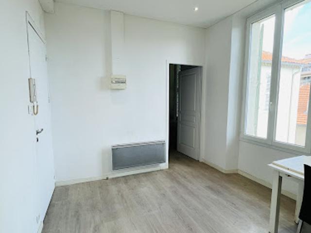 Appartement vente à Arrondissement de Toulon, Hyères