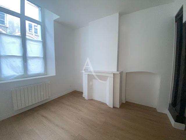 Appartement vente à Parking Place du Martroi, Orléans