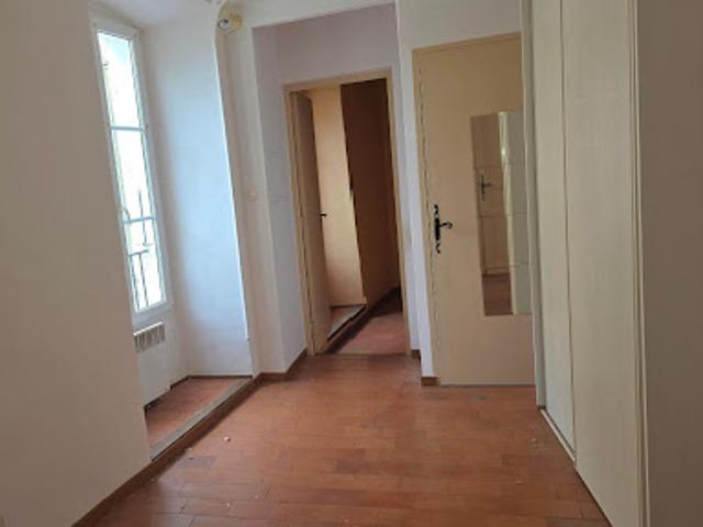 Appartement vente à Aix-en-Provence, Lambesc