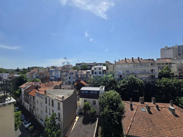 Appartement vente à Quartier Les Hauts d'Issy / Les Epinettes / Le Fort, Issy-les-Moulineaux