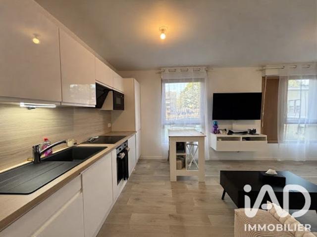 Appartement vente à Cité des Grouaisons, Arpajon