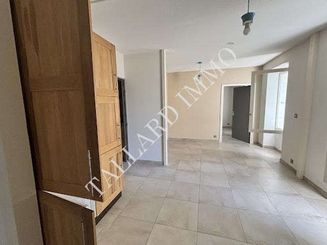 Appartement vente à Lotissement Les Coteaux, Tallard