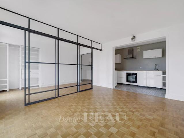 Studio vente à Versailles