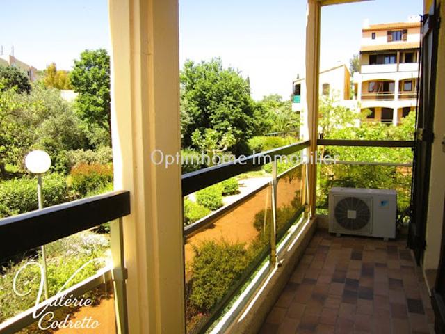 Appartement vente à Arrondissement de Toulon, Hyères