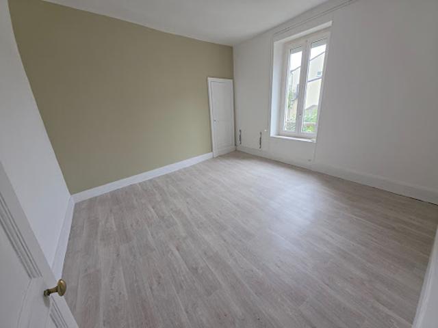 Appartement vente à Cour St Sauveur, Nevers