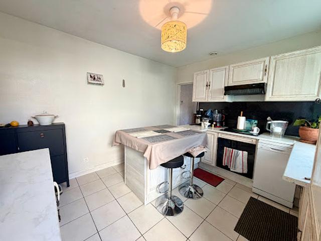 Appartement vente à Bernay, Damville
