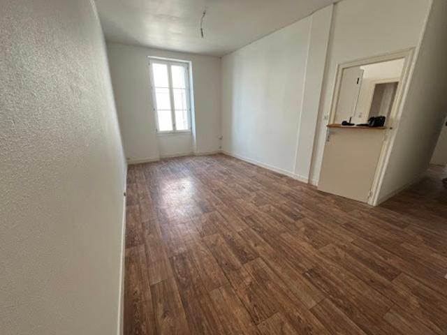 Appartement vente à Saint-Amand-Montrond, Saint-amand-montrond