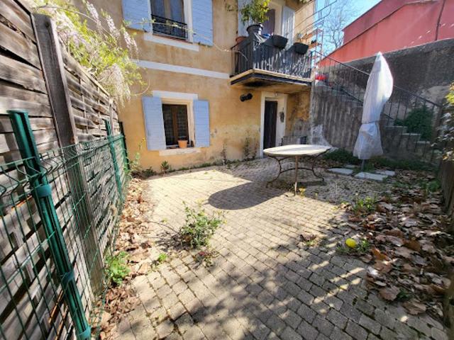Appartement vente à Aix-en-Provence, Lambesc