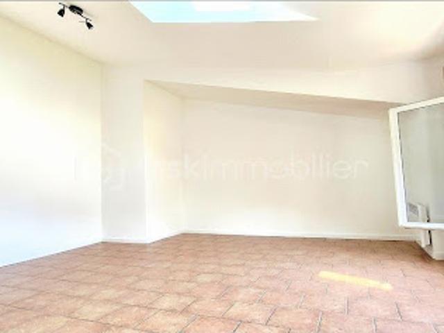 Appartement vente à Arrondissement de Toulon, Belgentier